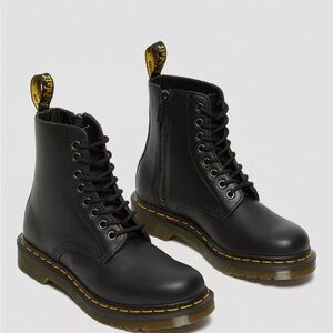 Dr marten 1460 pascal nappa zip up or lace up